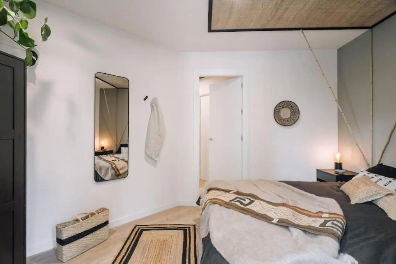Tagbu - 2 Bedroom And Balcony In Eixample Dreta Barcelone Appartement